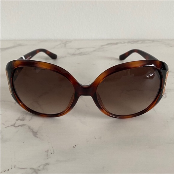 Ferragamo Sunglasses Tortoise Sunnies Oversized - Picture 3 of 8